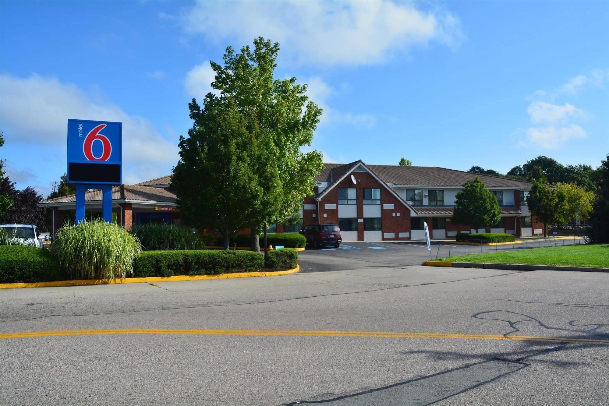 Motel 6-Newport, RI Buitenkant foto