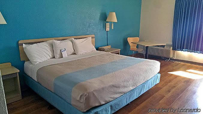Motel 6-Newport, RI Buitenkant foto